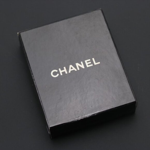 Chanel Vintage 31 Rue Cambon Medallion Choker Necklace - Picture 6 of 7